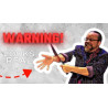 Cuchillo Atravesando el Brazo de Amazing Johnathan